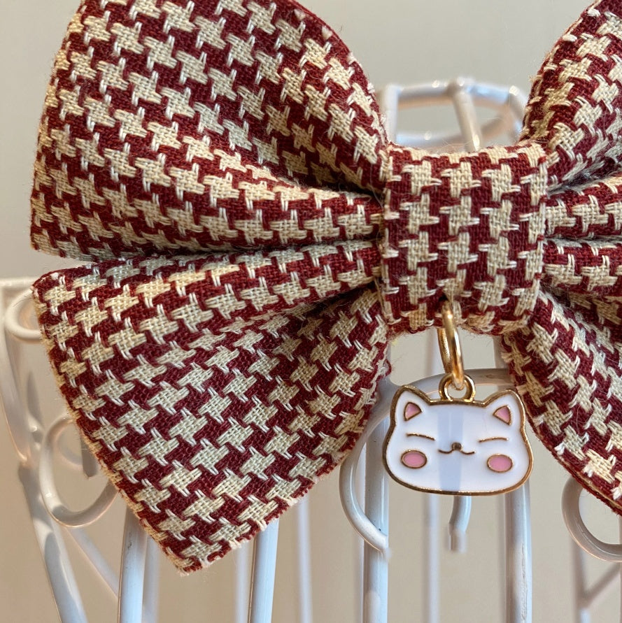 Pet Bow Tie Collar – Cute Adjustable Accessory for Cats & Small Dogs